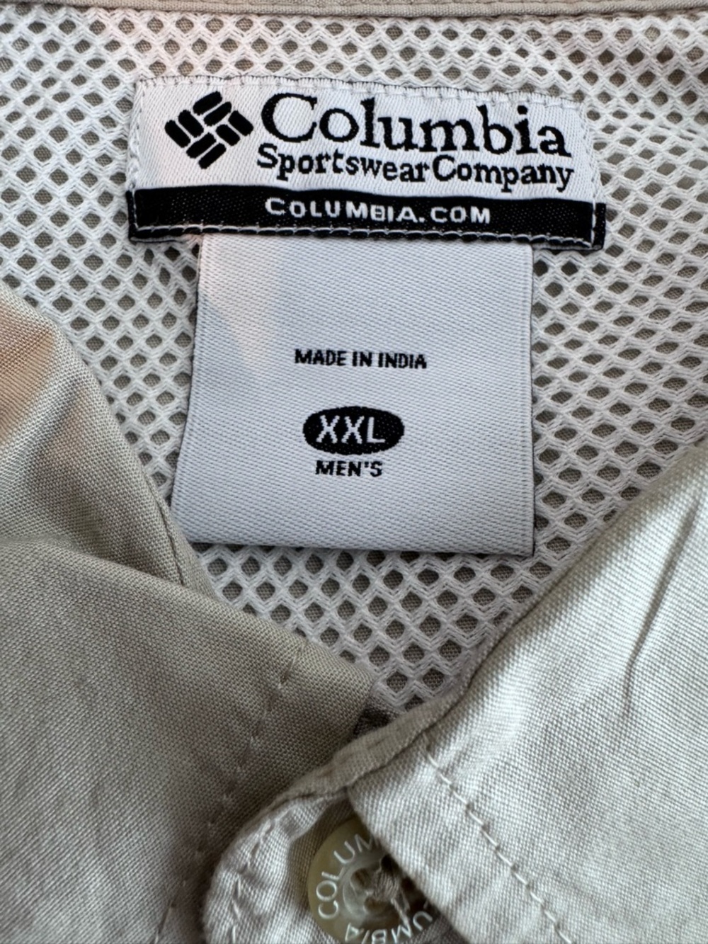 Men’s Columbia Short-Sleeve Fishing Shirt - Picture 5 of 5